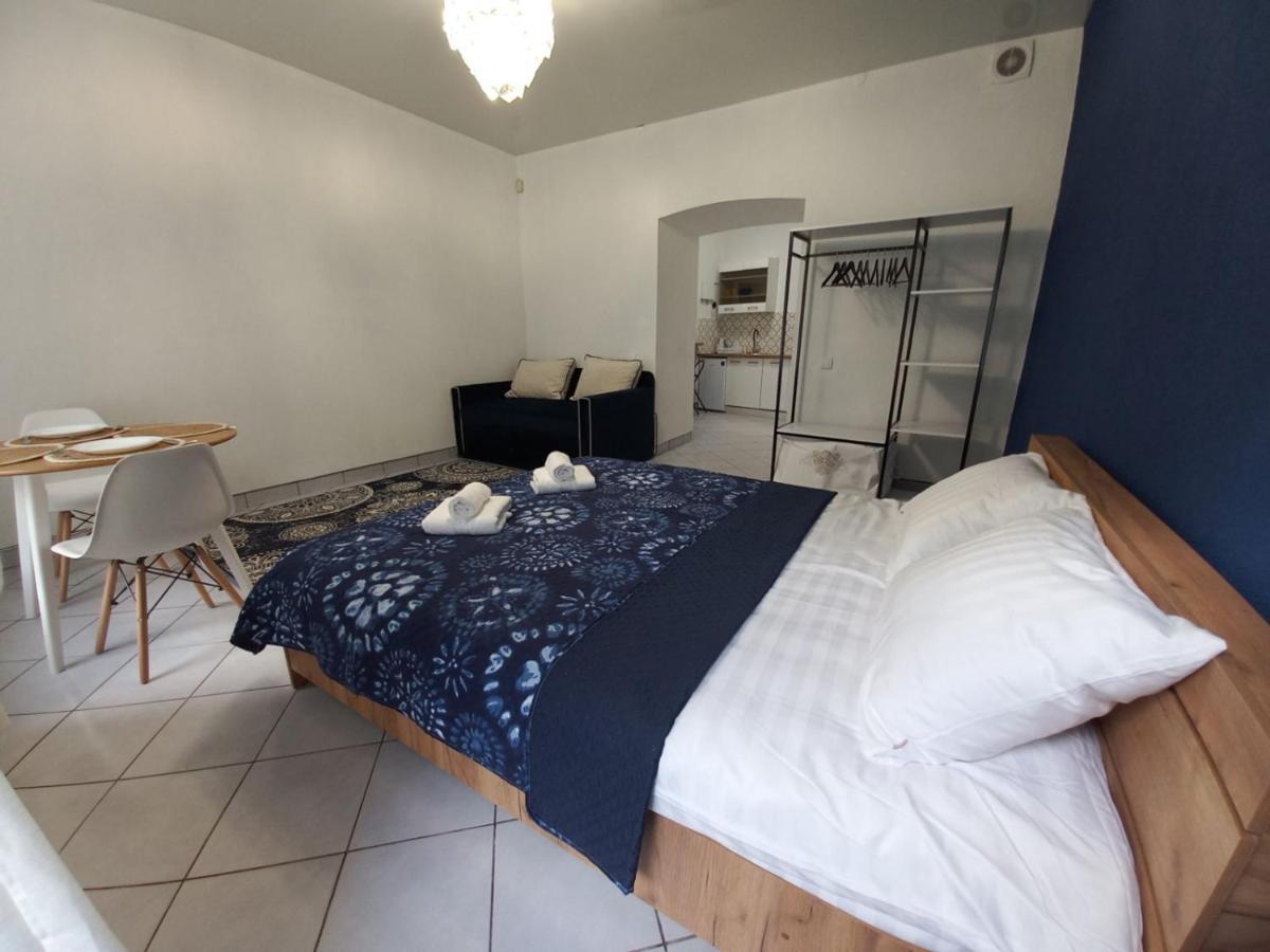 Charming Apartments In The Heart Of Lviv - Valova, Nasypna Str Eksteriør billede